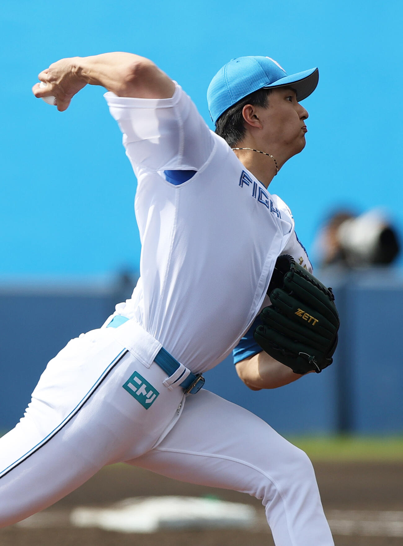 オープン戦　日本ハム対阪神　3回表、力投する日本ハム先発の達（撮影・上山淳一）