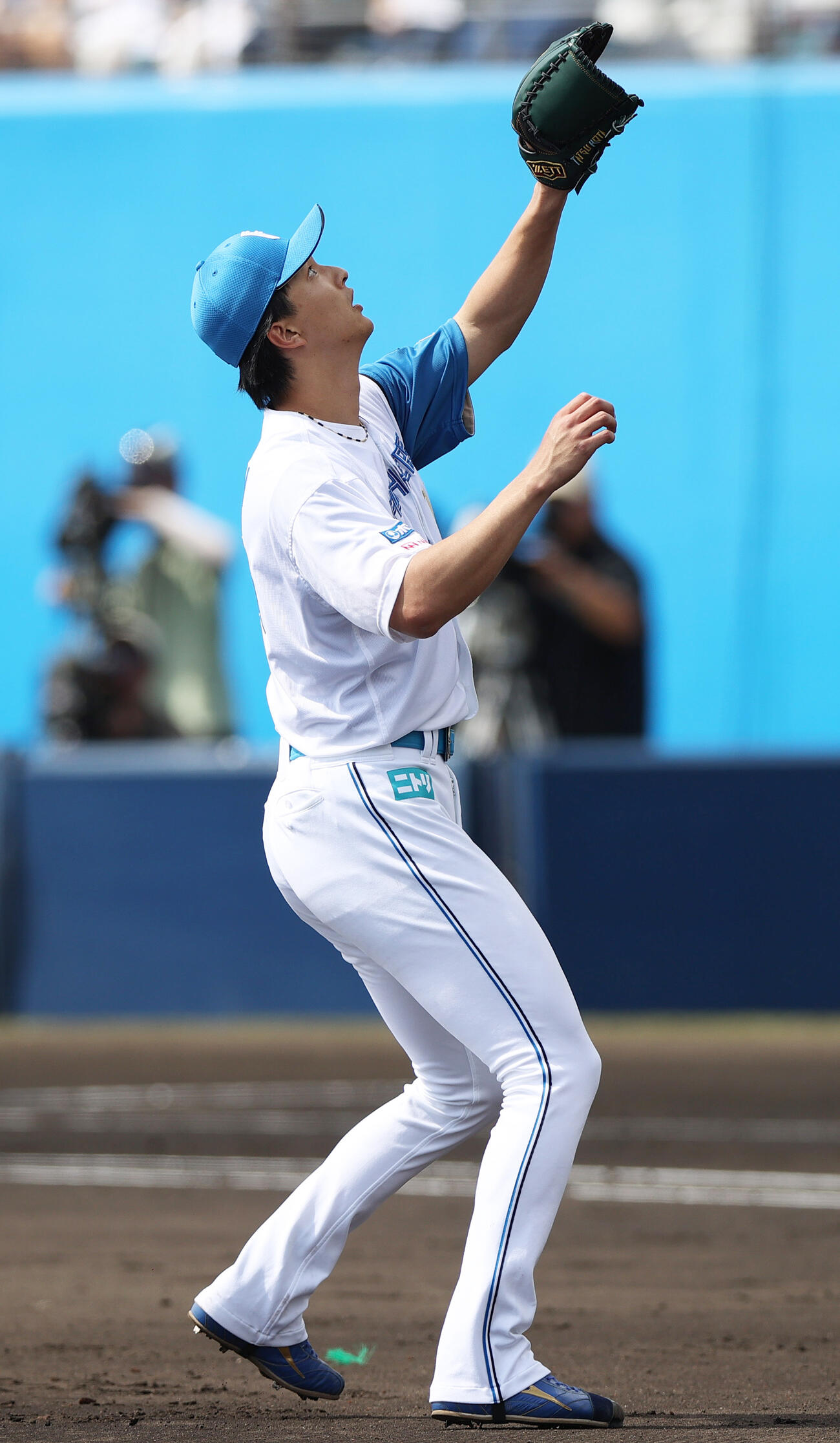 オープン戦　日本ハム対阪神　3回表阪神無死、達は伏見を投ゴロに仕留める（撮影・上山淳一）