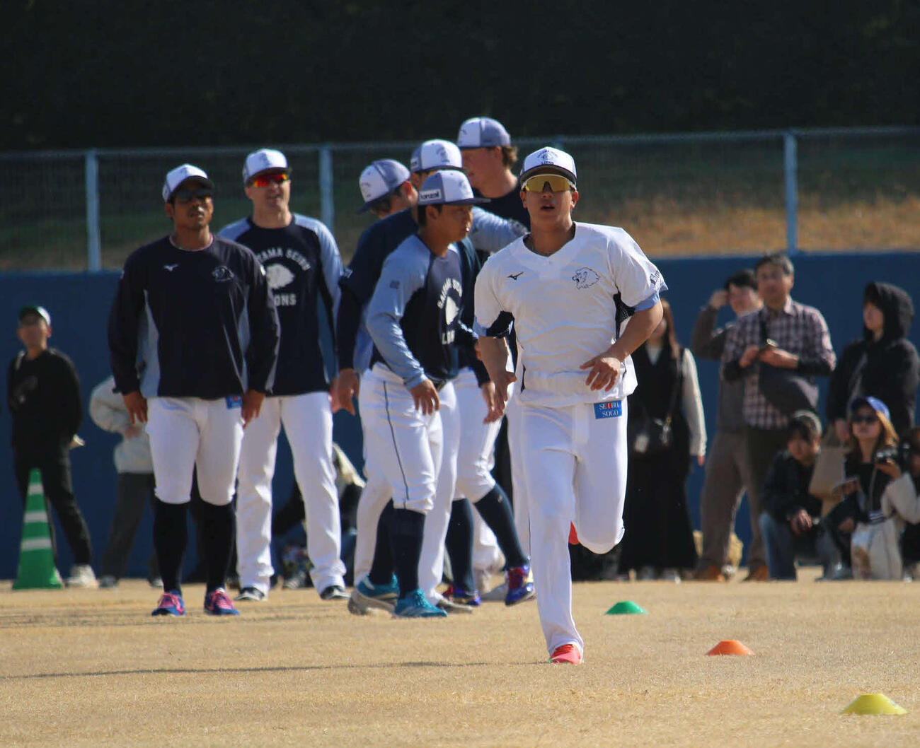 南郷キャンプ最終日に走る西武滝沢（撮影・金子真仁）