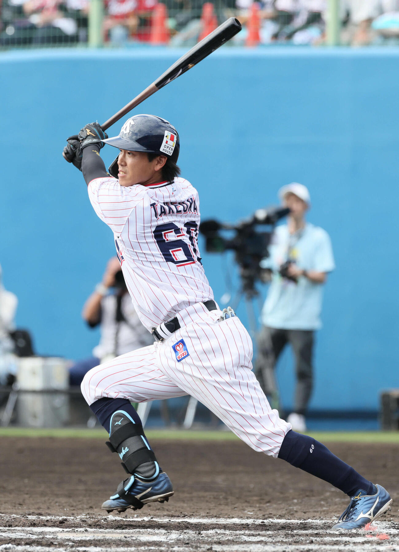 ヤクルト対広島　7回裏ヤクルト2死二、三塁、武岡は先制左適時打を放つ（撮影・加藤孝規）