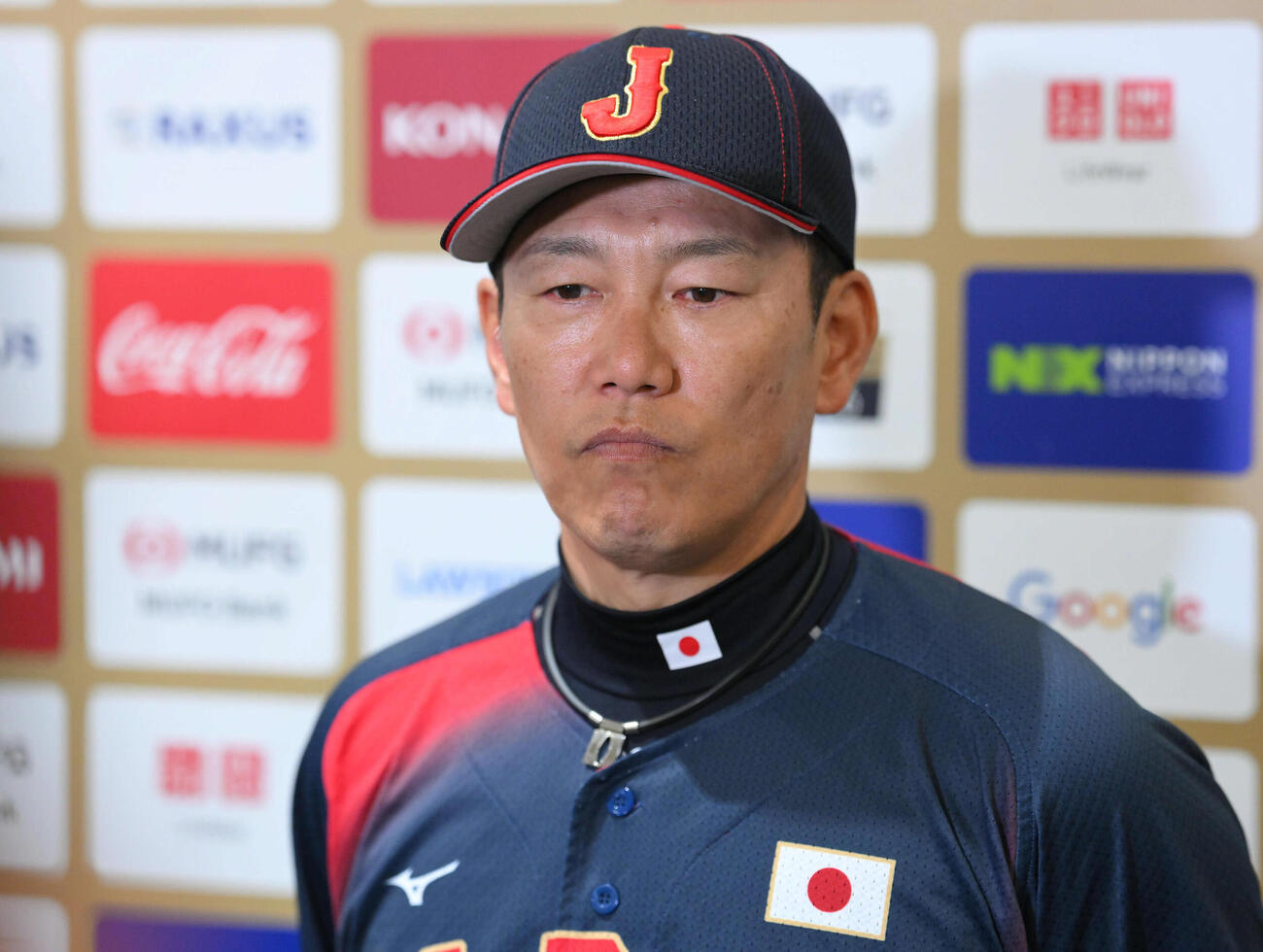 日本対ソフトバンク　試合後、囲み取材を受ける侍ジャパン井端監督