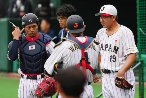 侍ジャパン】女房役坂本誠志郎が駆け回る「結果も大事だけどそれよりも