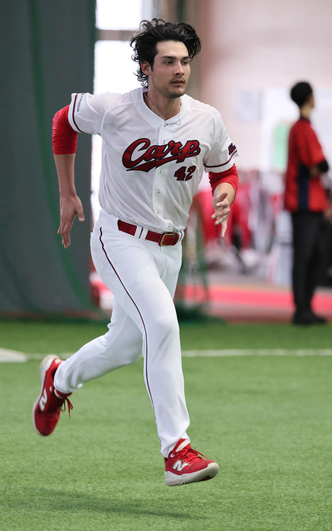 走り込む広島ターノック（撮影・加藤孝規）