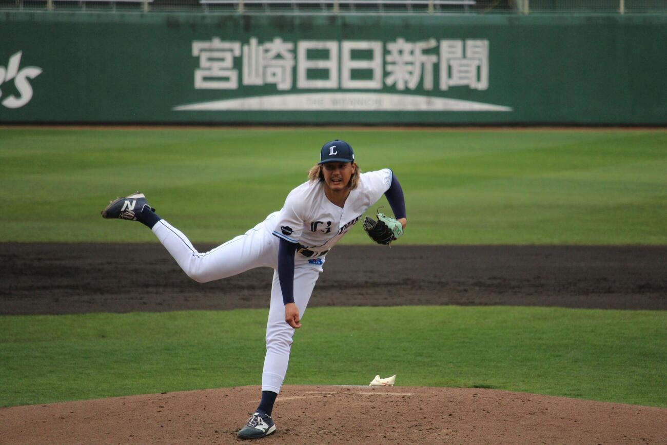 西武－韓国・斗山　今季初実戦登板した西武高橋光（撮影・金子真仁）