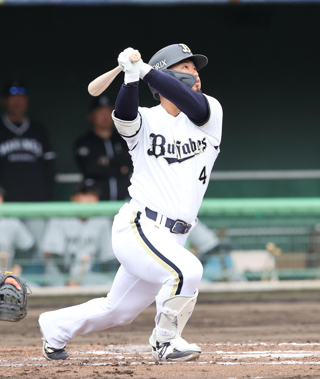 オリックス対ロッテ　6回裏オリックス無死一塁、森は右越えに勝ち越しとなる2点本塁打を放つ（撮影・梅根麻紀）
