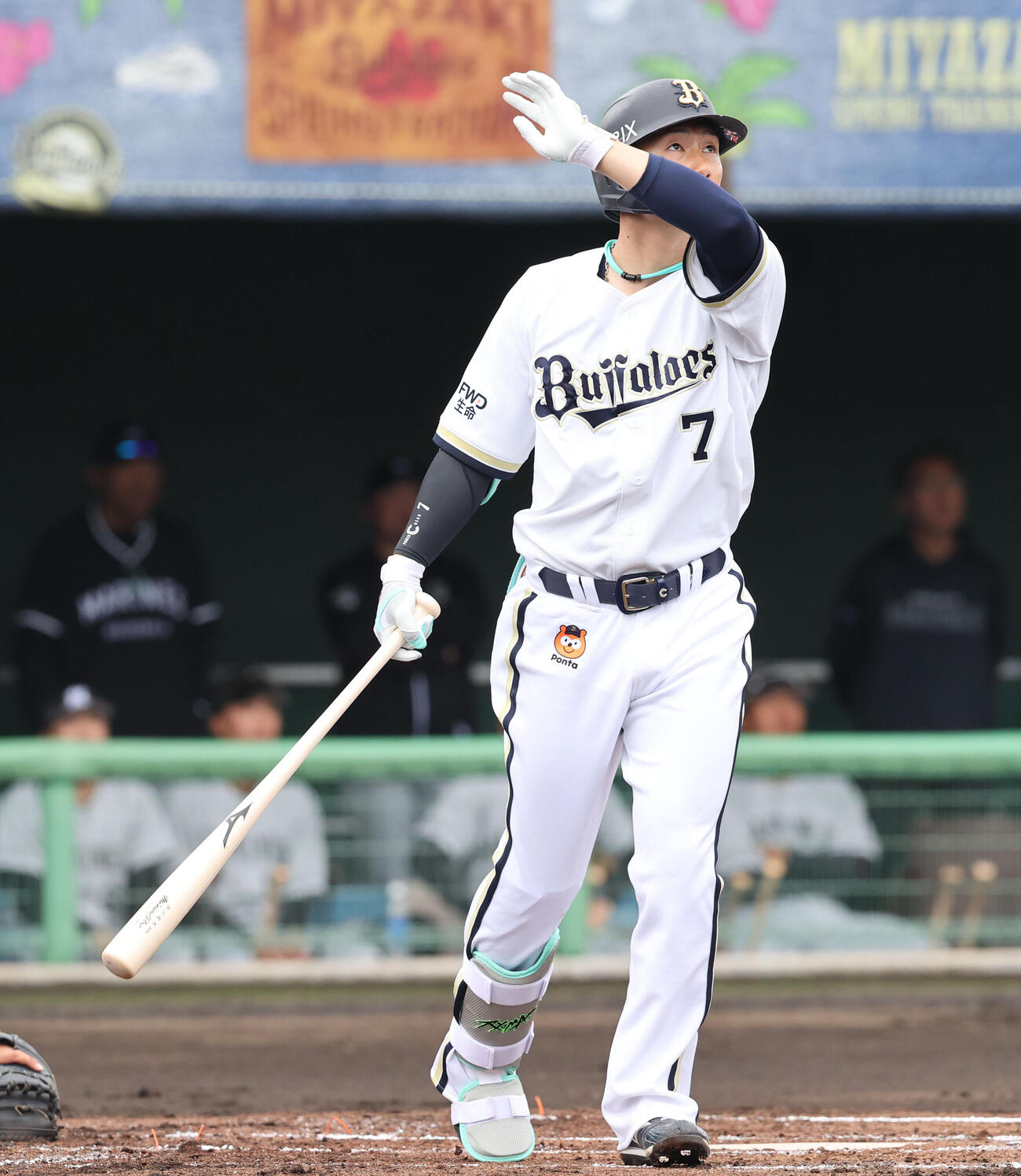オリックス対ロッテ　1回裏オリックス無死、西川は右越えに同点本塁打を放つ（撮影・梅根麻紀）