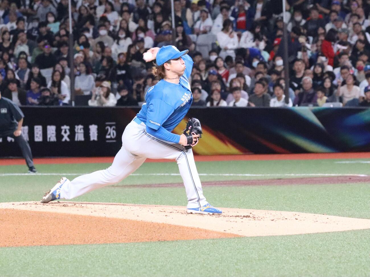 日本ハム先発の細野（撮影・永野高輔）