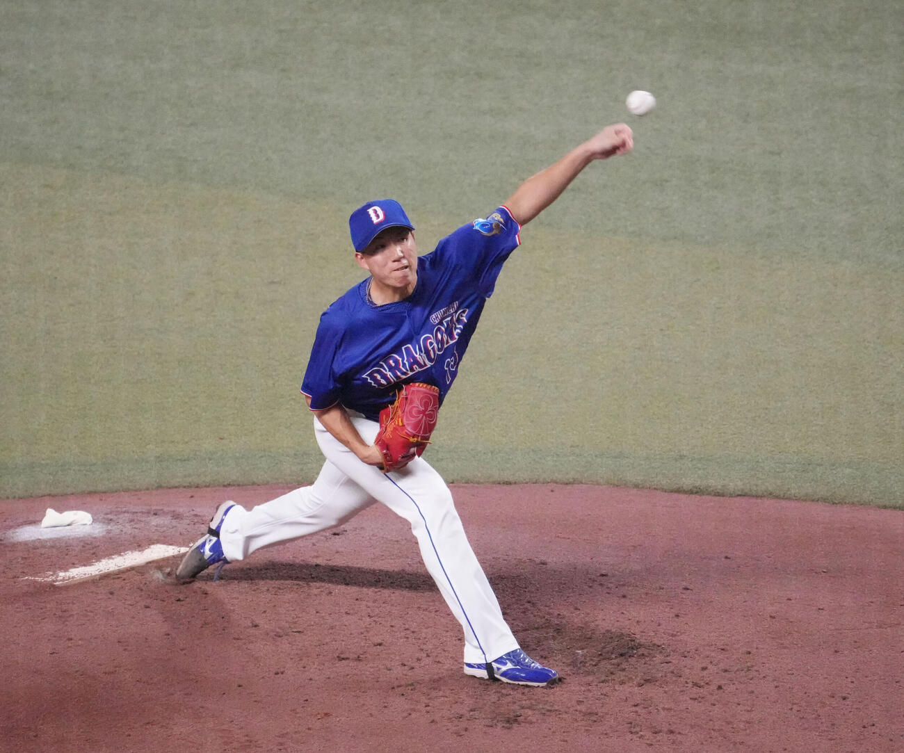 日本対中日　3回裏、中日2番手で登板する橋本（撮影・森本幸一）