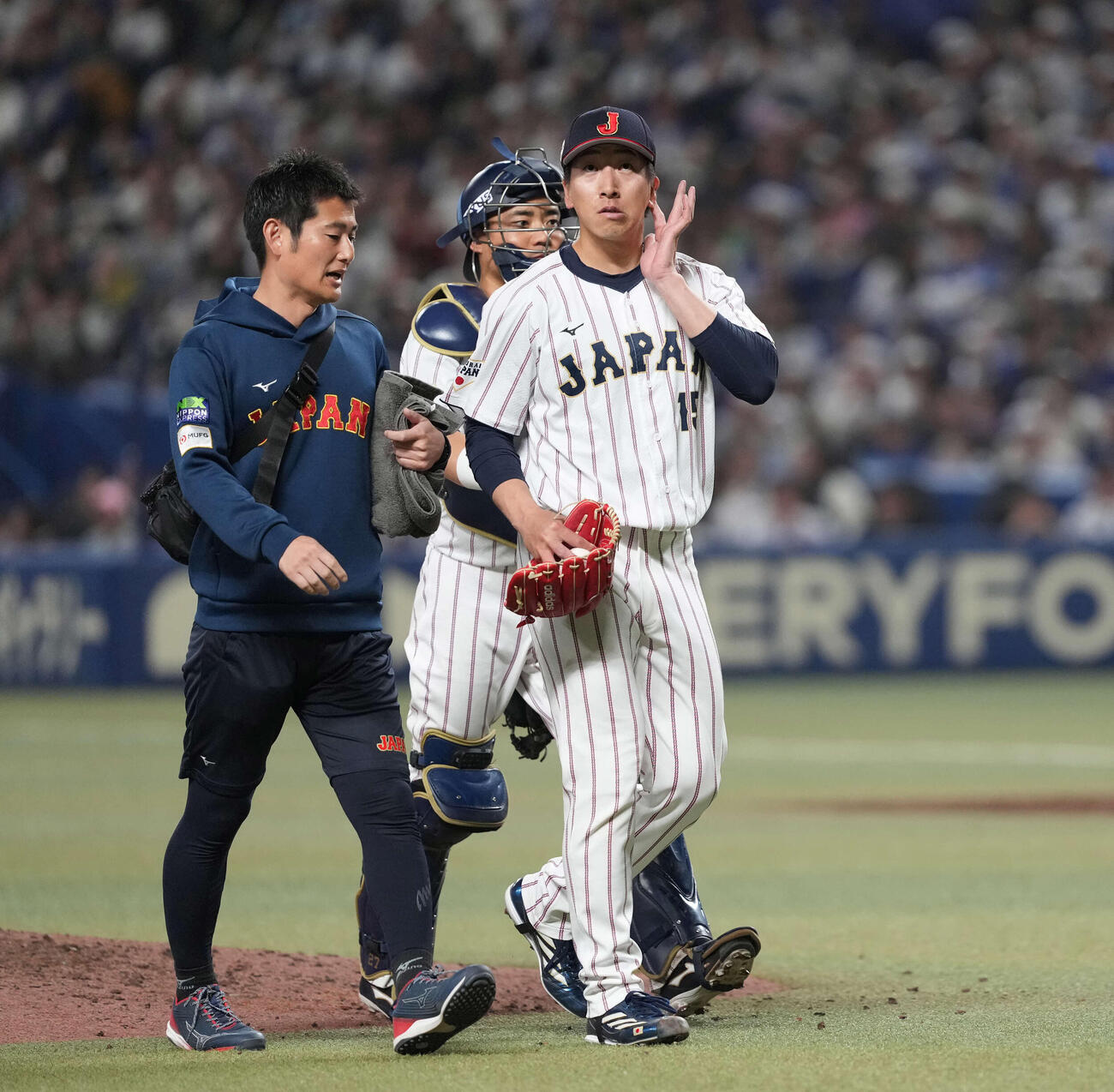 日本対中日　9回、ベンチへ戻る大勢（2026年2月撮影）