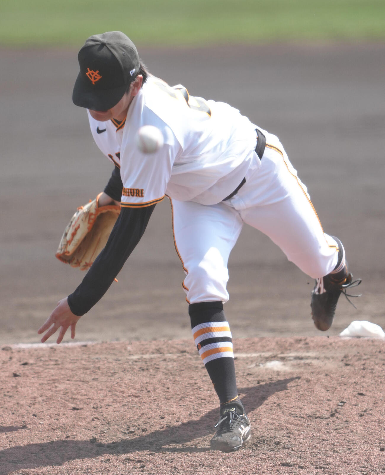練習試合　巨人対韓国サムスン　3イニング無安打の好投を見せた巨人竹丸（撮影・足立雅史）