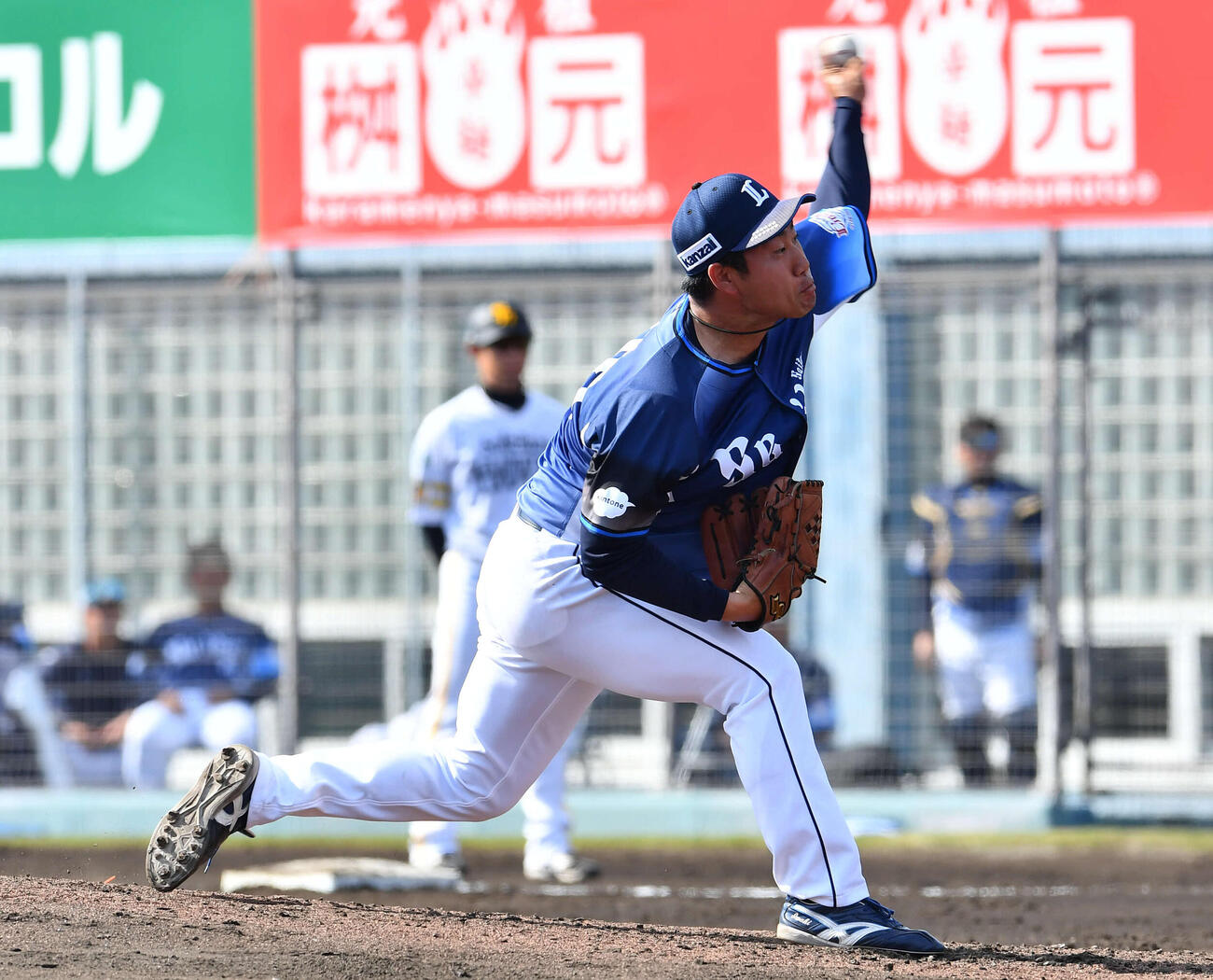 ソフトバンク対西武　6回裏から登板した、西武4番手の岩城（撮影・岩下翔太）