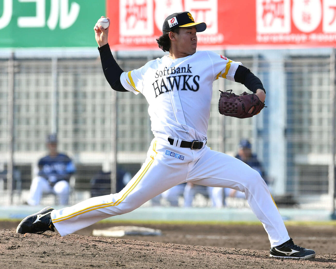 ソフトバンク対西武　9回表から登板した、ソフトバンク5番手の稲川（撮影・岩下翔太）