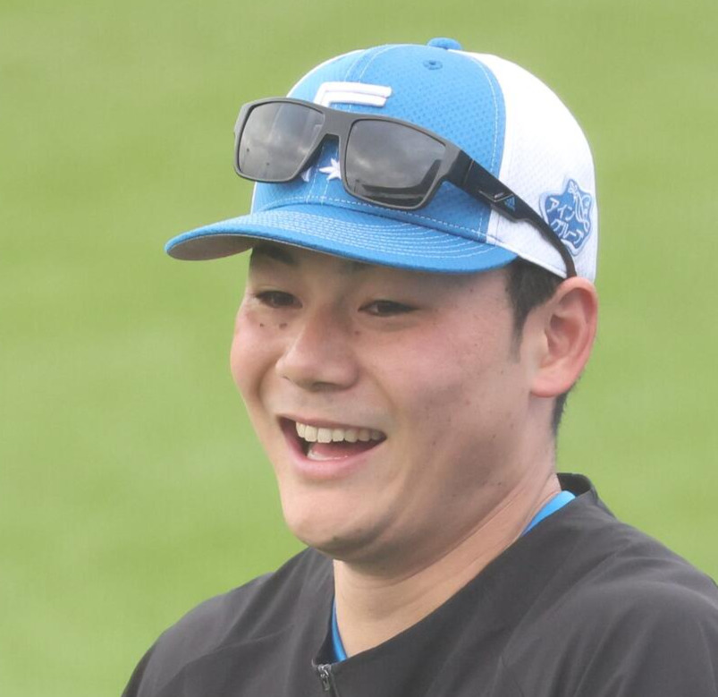 笑顔の日本ハム清宮幸太郎（2026年2月撮影）