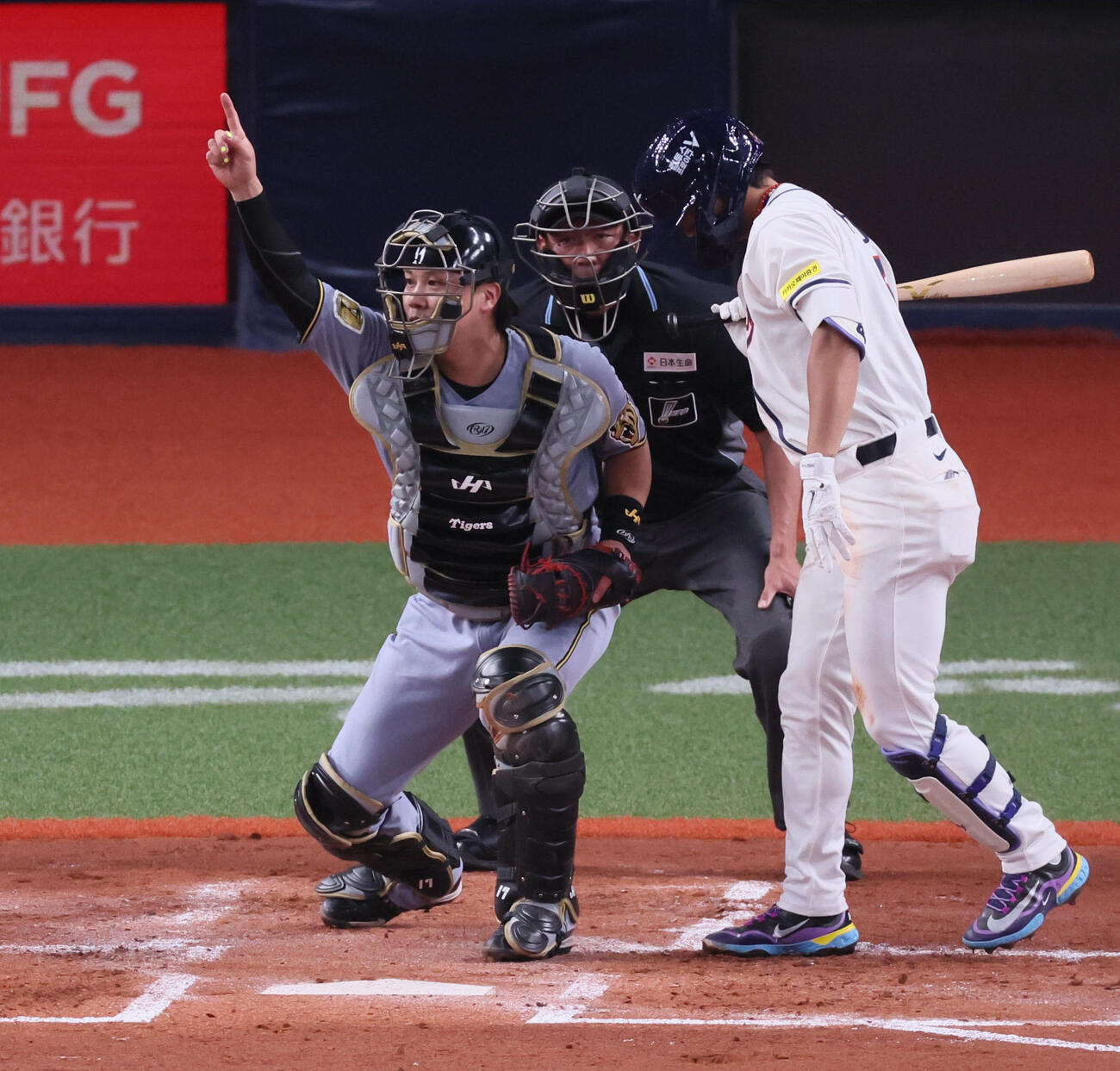 阪神対韓国　阪神才木とバッテリーを組んだ伏見（撮影・宮崎幸一）