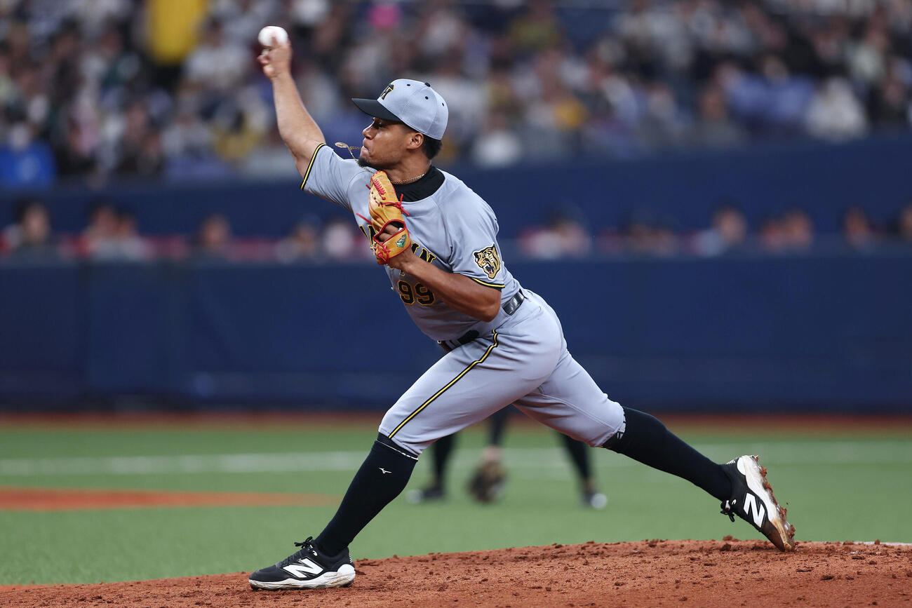 阪神対韓国　阪神5番手のモレッタ（撮影・前田充）