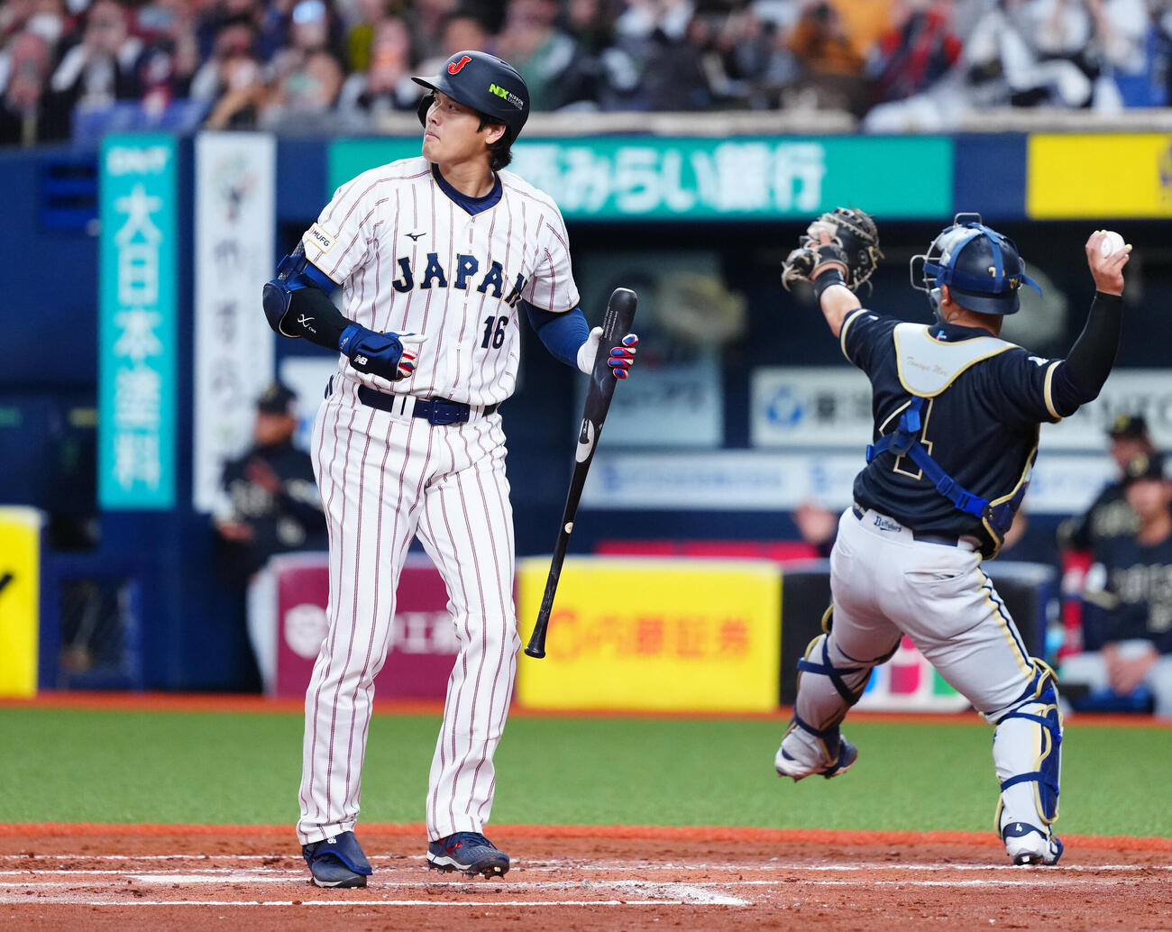 日本対オリックス　4回表日本1死、空振り三振に倒れる大谷（撮影・垰建太）