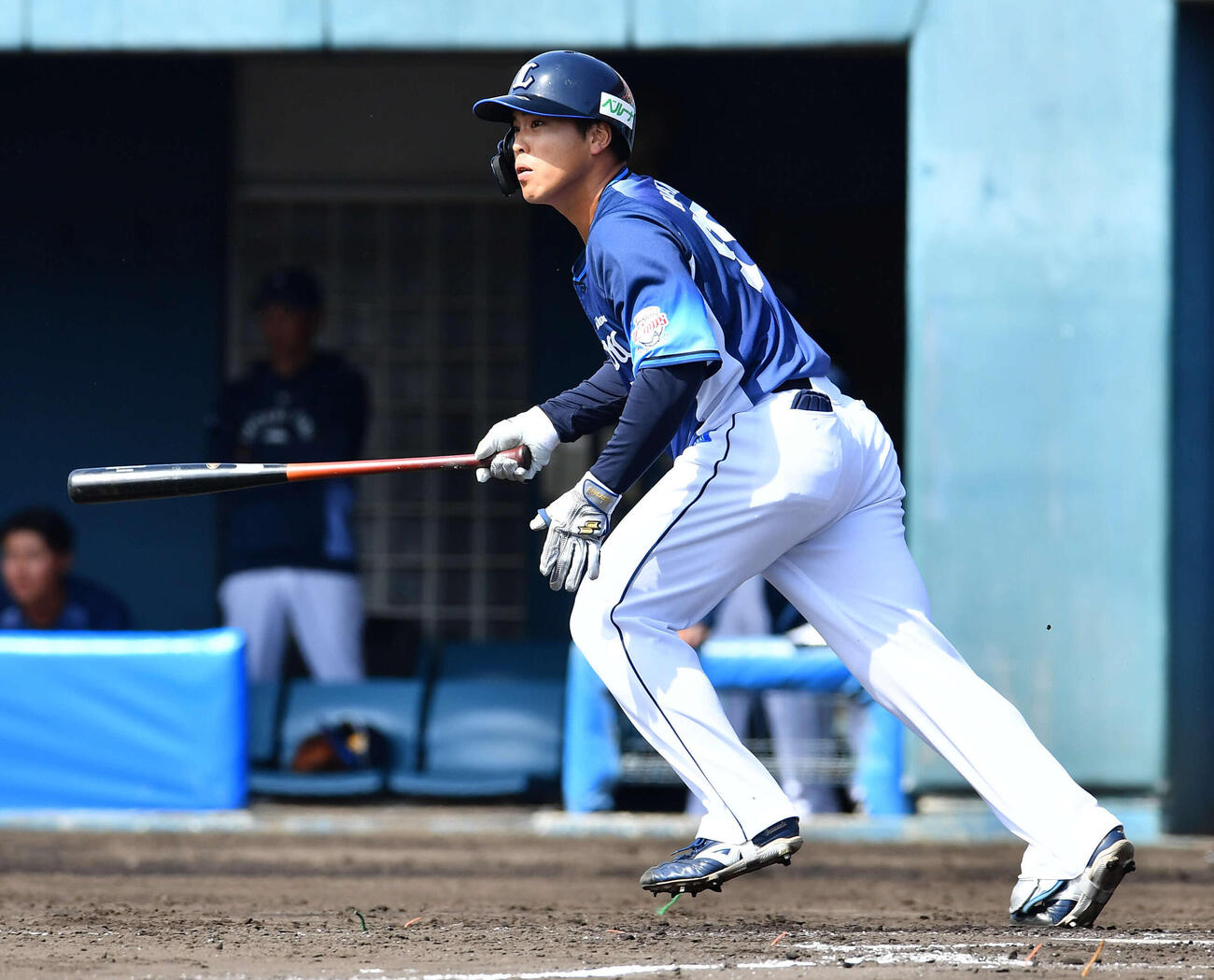 ソフトバンク対西武　2回表西武1死一、二塁、仲三は左越え適時二塁打を放つ（2026年3月撮影）