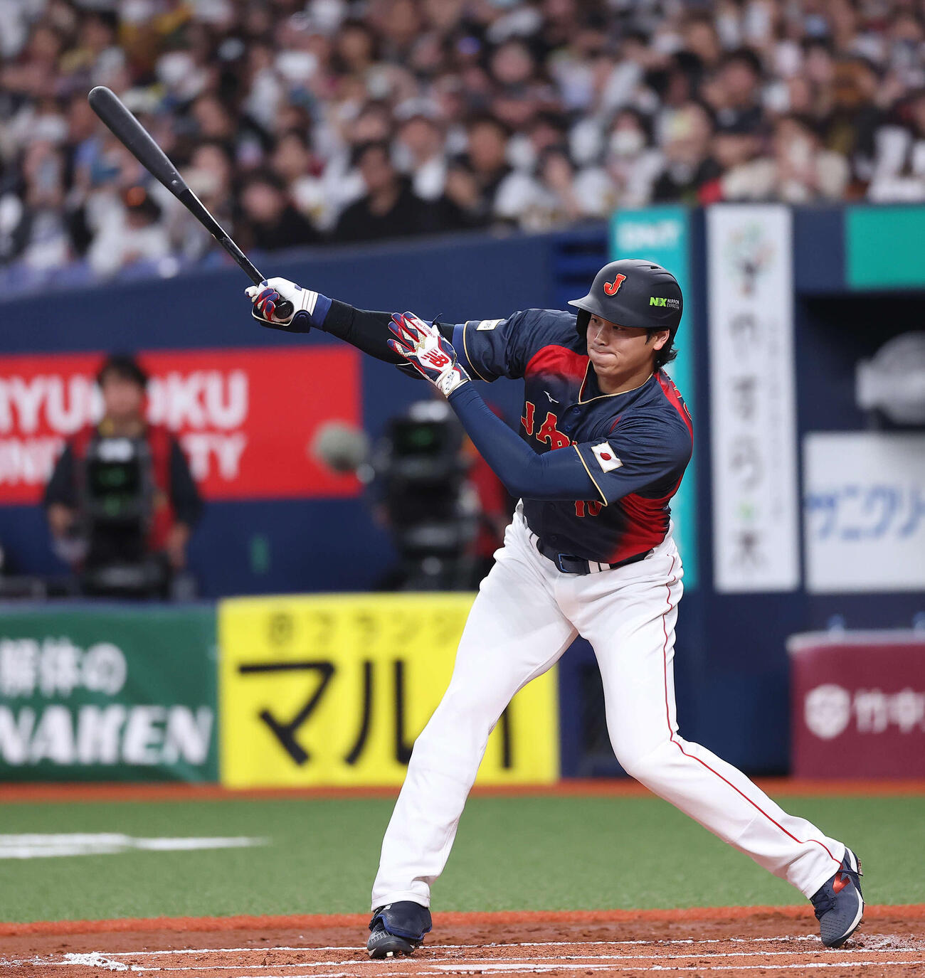阪神対日本　3回表日本1死二塁、二ゴロに倒れる大谷（撮影・河田真司）