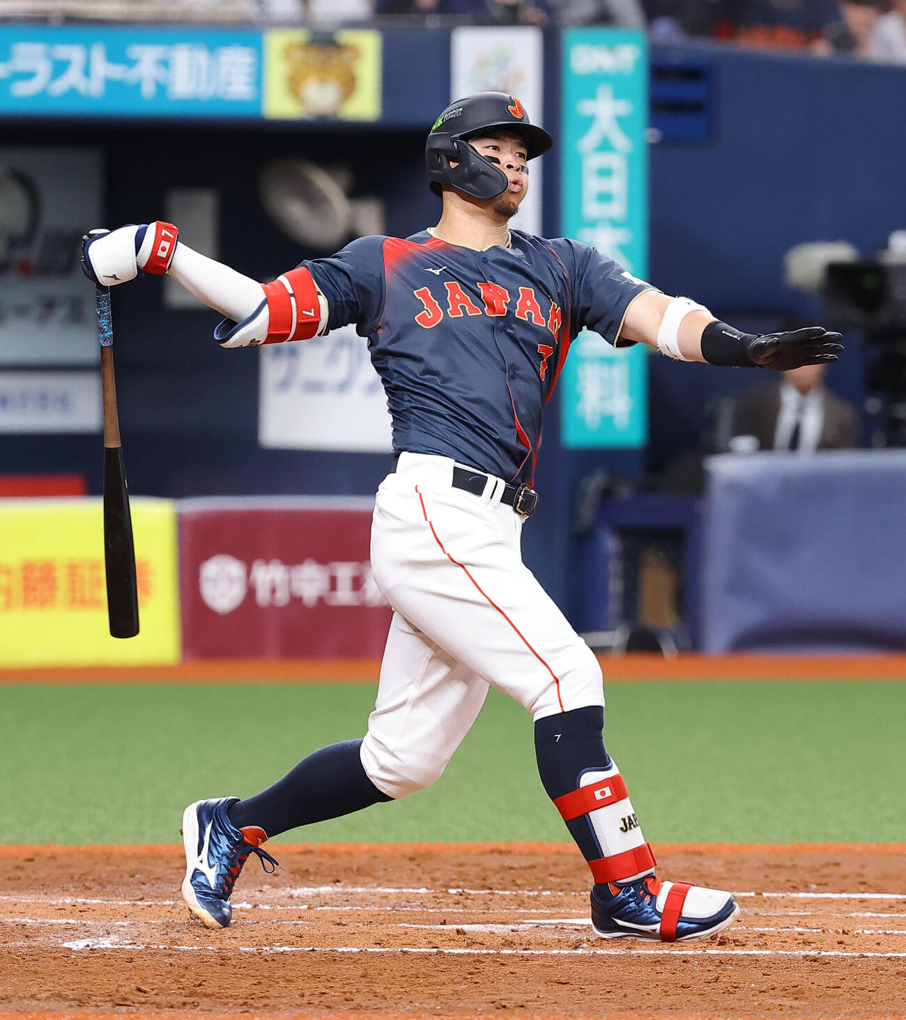 阪神対日本　6回表日本無死、佐藤は三振に倒れる（撮影・上田博志）