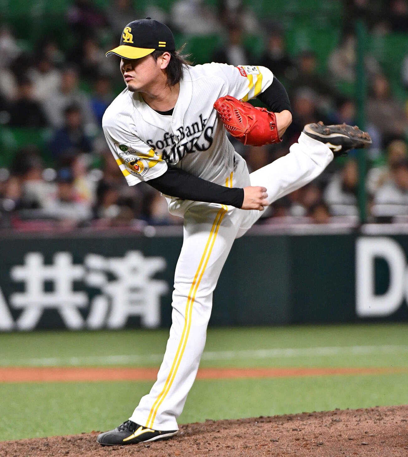 ソフトバンク対ヤクルト　9回表から登板した、ソフトバンク4番手の杉山（撮影・岩下翔太）