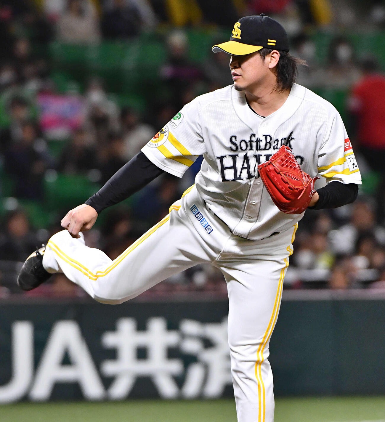 ソフトバンク対ヤクルト　9回表から登板した、ソフトバンク4番手の杉山（撮影・岩下翔太）