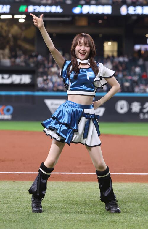 日本ハム】新庄監督、新たに助言した西川遥輝が4連続空振り三振