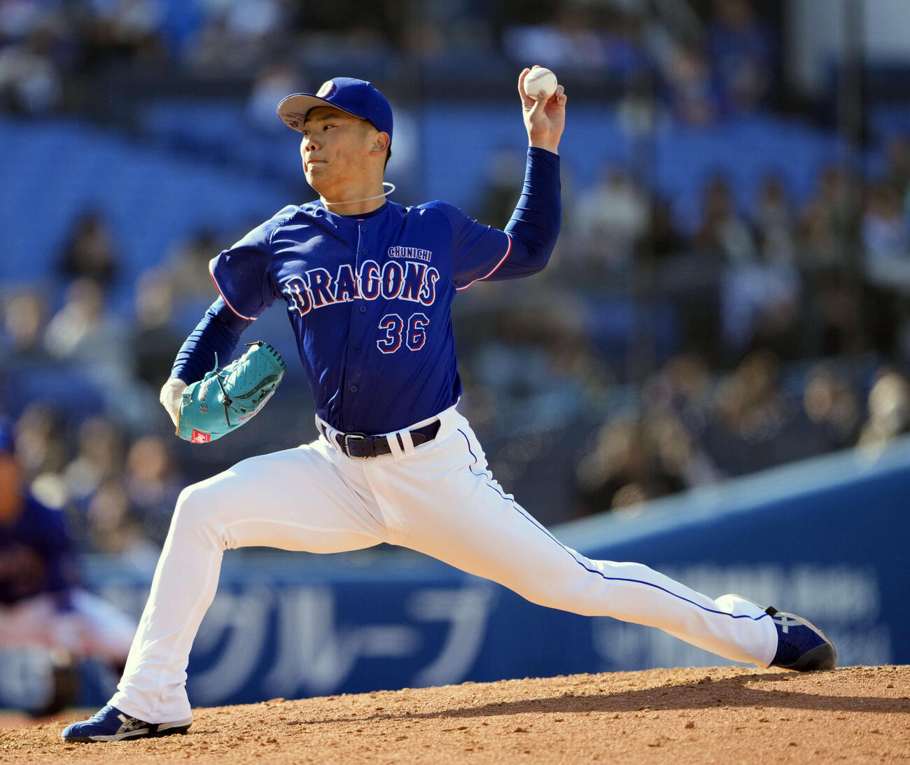 DeNA対中日　6回裏中日2番手で登板する福田（撮影・小島史椰）