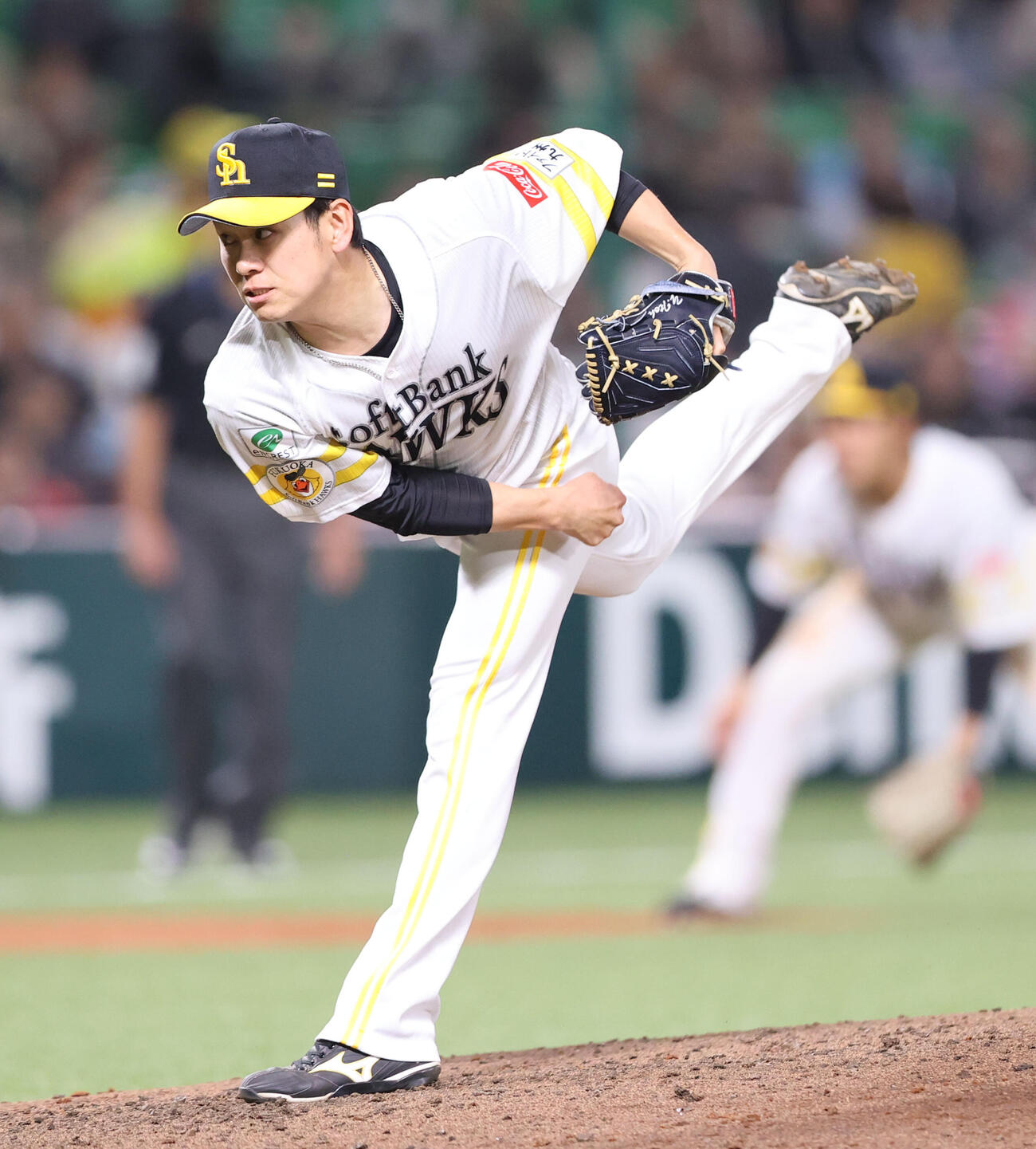 ソフトバンク対ヤクルト　5回に登板したソフトバンク伊藤（撮影・梅根麻紀）
