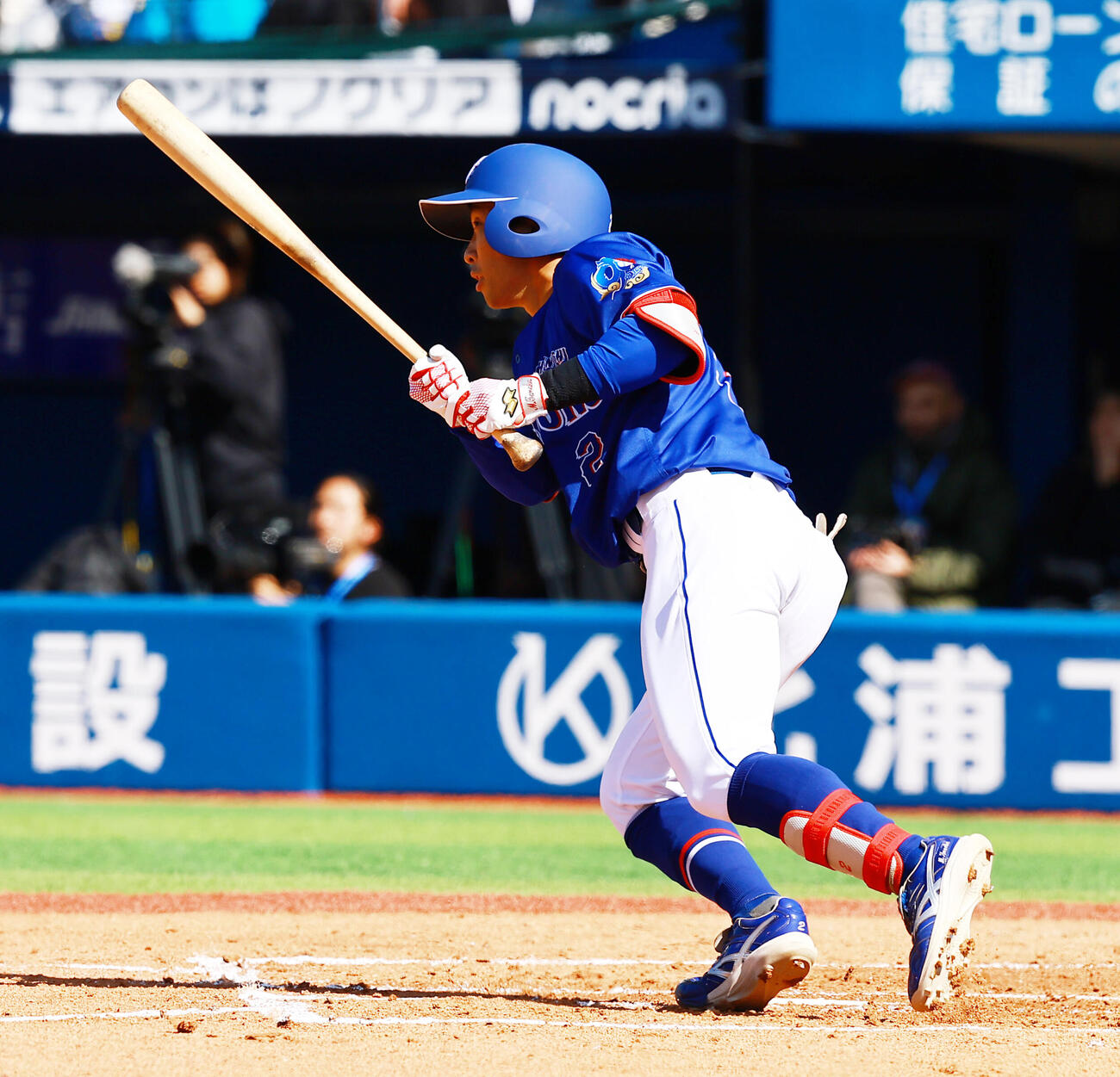 DeNA対中日　3回表中日無死、中前打を放つ田中（撮影・野上伸悟）