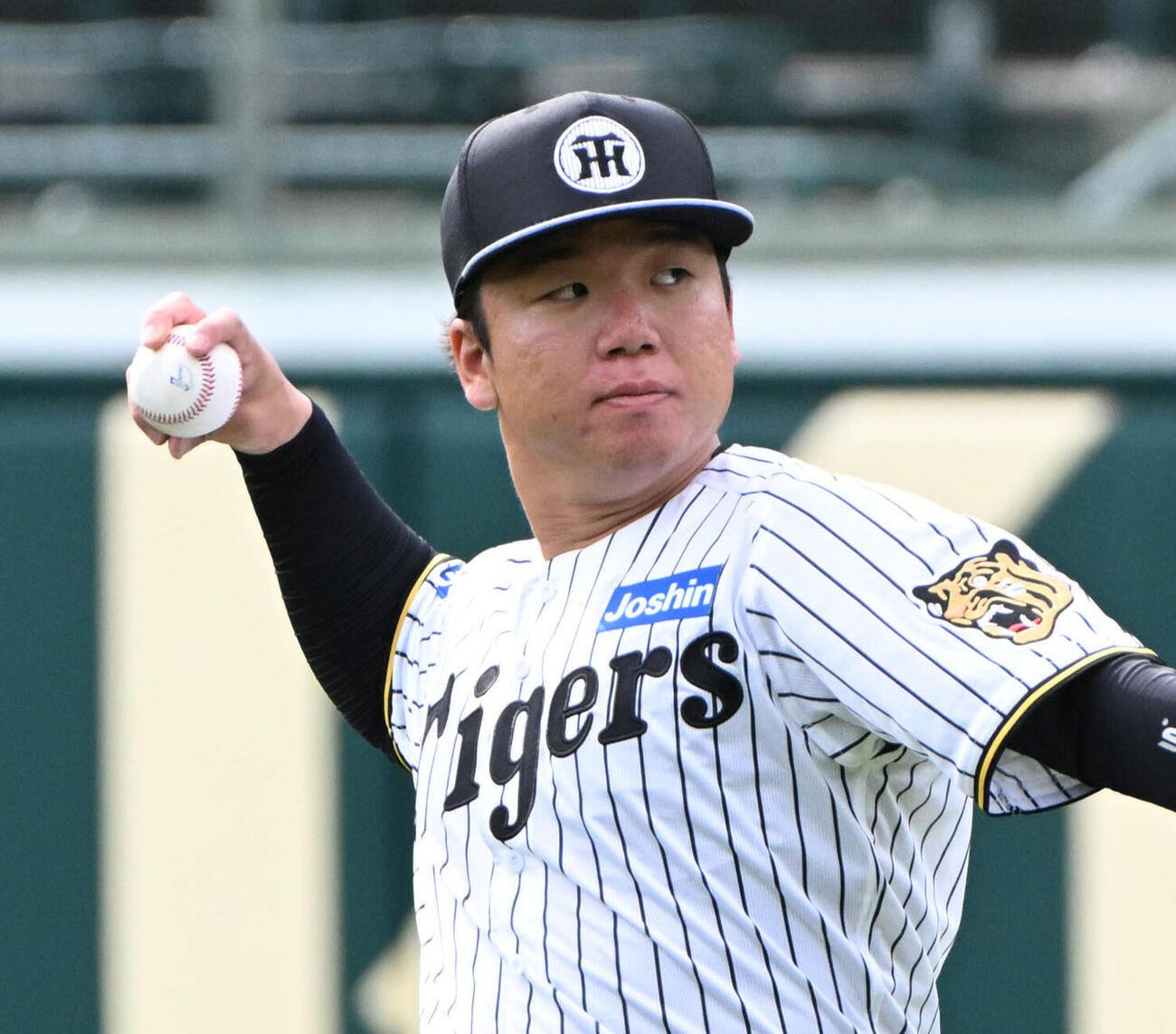 阪神の村上頌樹（2026年2月撮影）