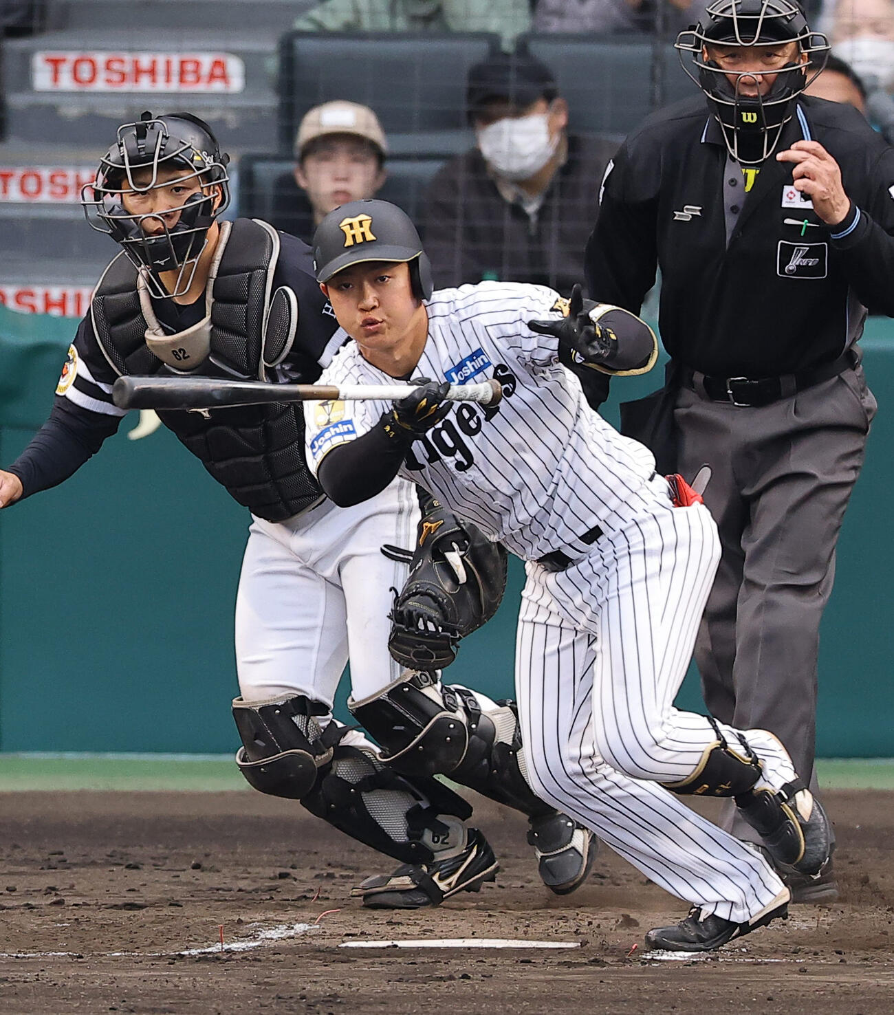 阪神対ソフトバンク　6回裏阪神1死、中川は中前打を放つ（撮影・上田博志）