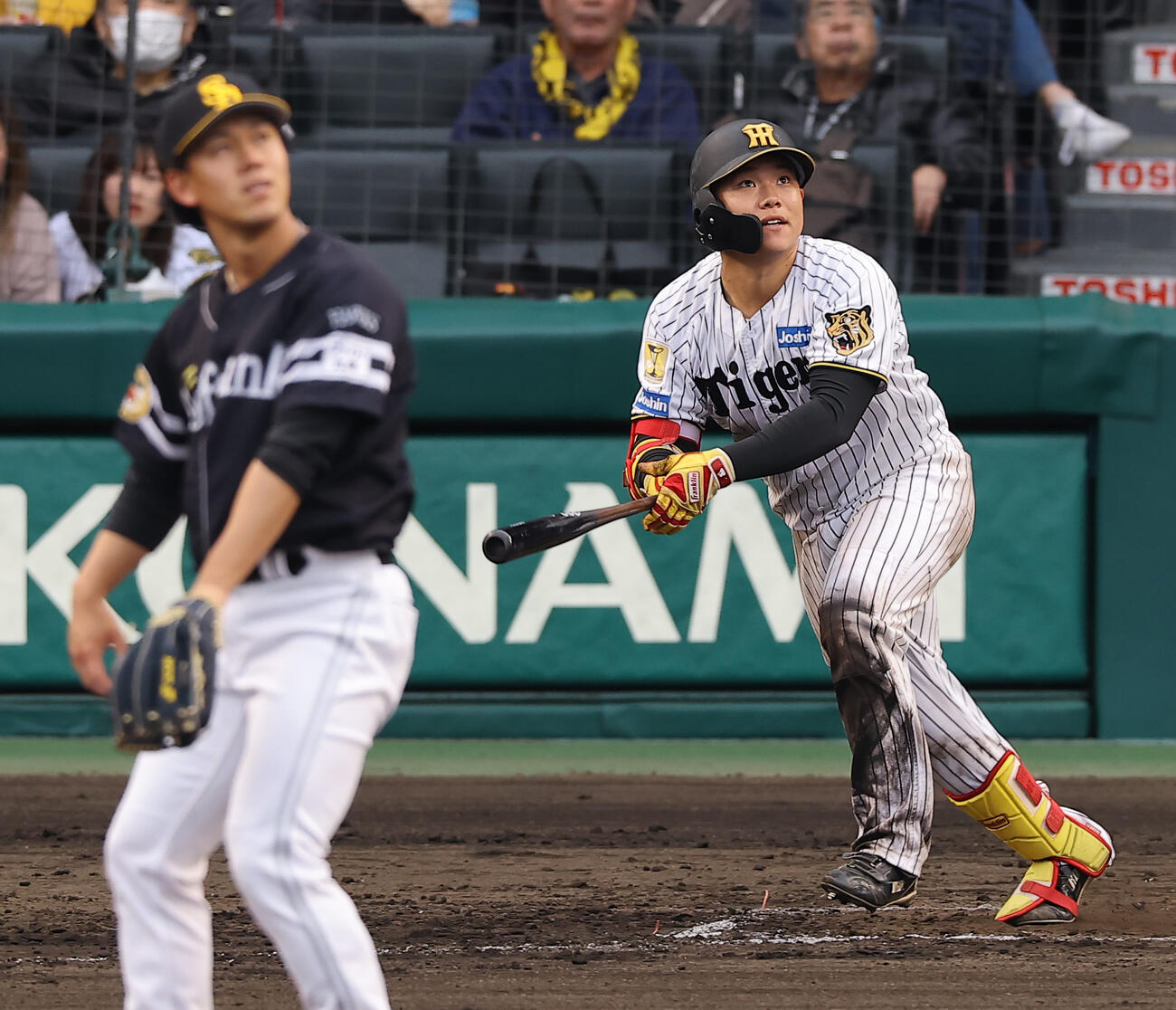 阪神対ソフトバンク　6回裏阪神2死満塁、嶋村は左飛に倒れる（撮影・上田博志）