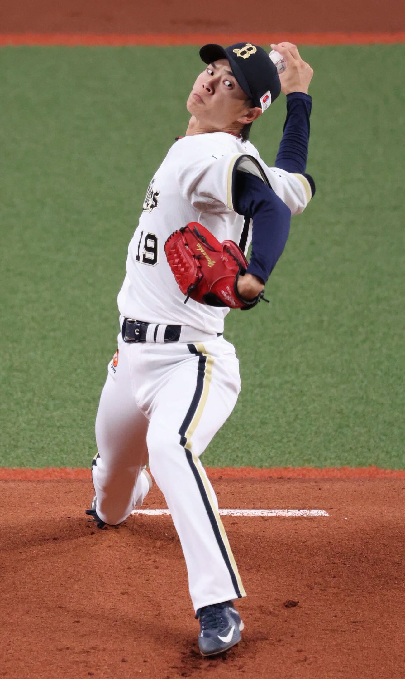 オリックス対巨人　オリックス先発の山岡（撮影・西尾就之）