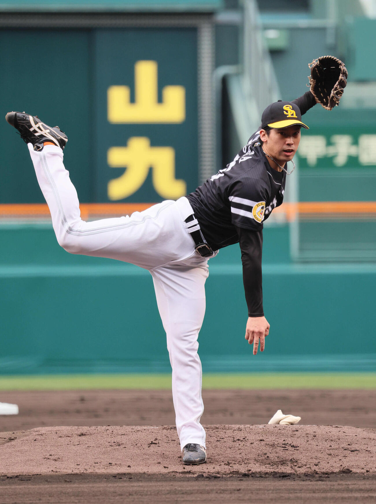 阪神対ソフトバンク　ソフトバンク先発の尾形