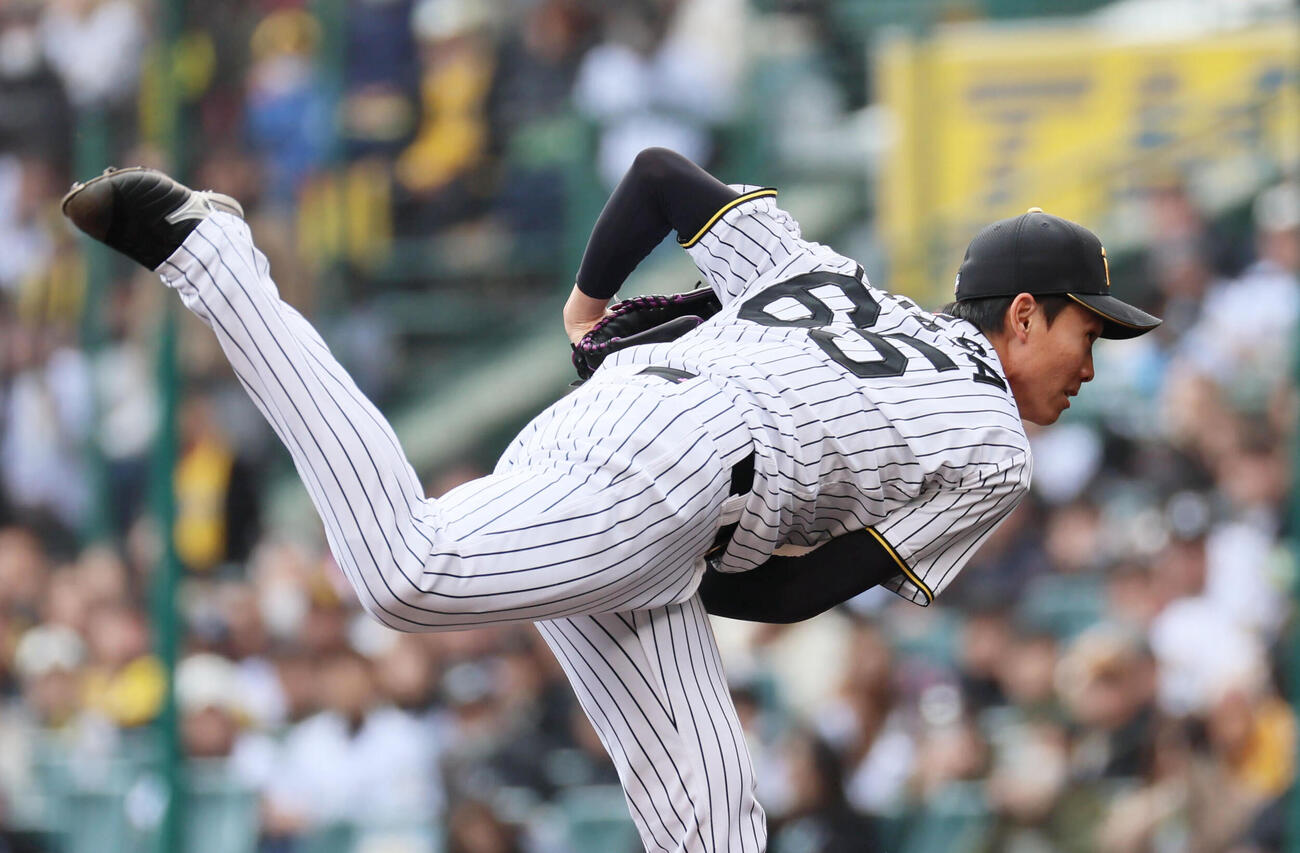 阪神対ソフトバンク　阪神3番手の湯浅（撮影・宮崎幸一）