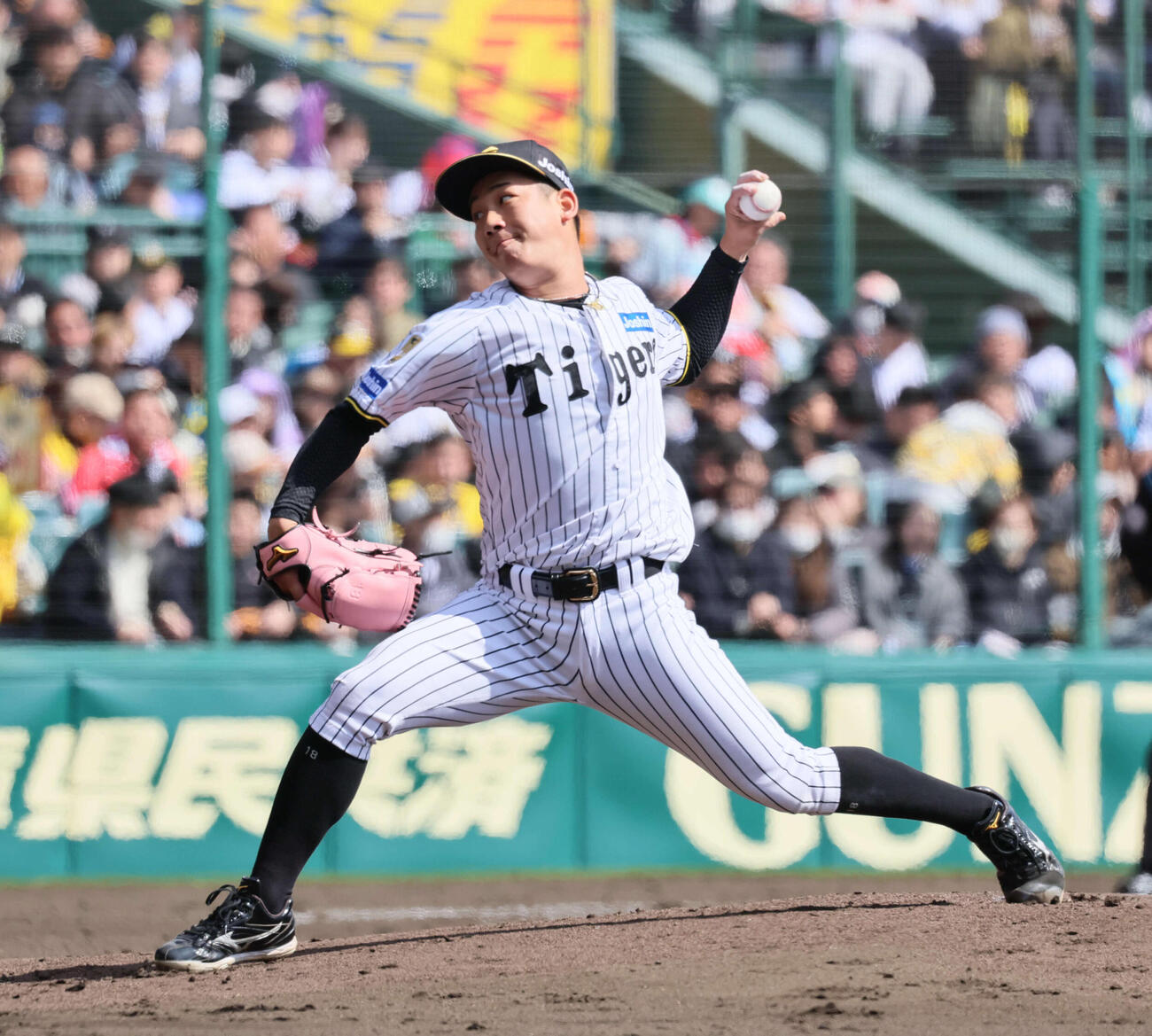 阪神対巨人　阪神先発の伊原（撮影・宮崎幸一）