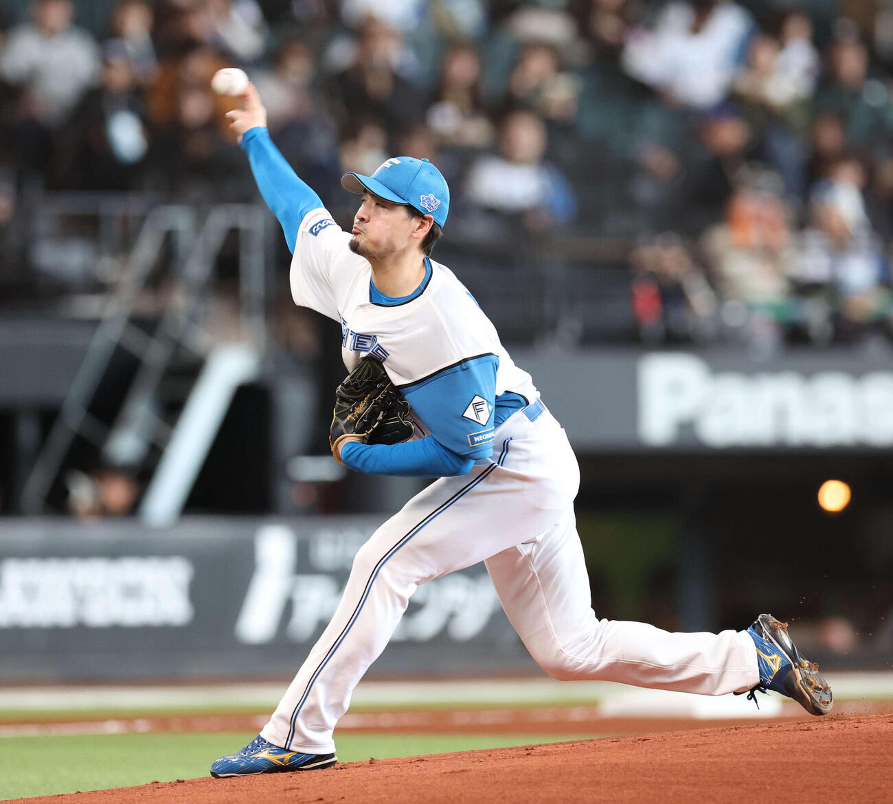 日本ハム対ロッテ　日本ハム先発の有原（撮影・黒川智章）