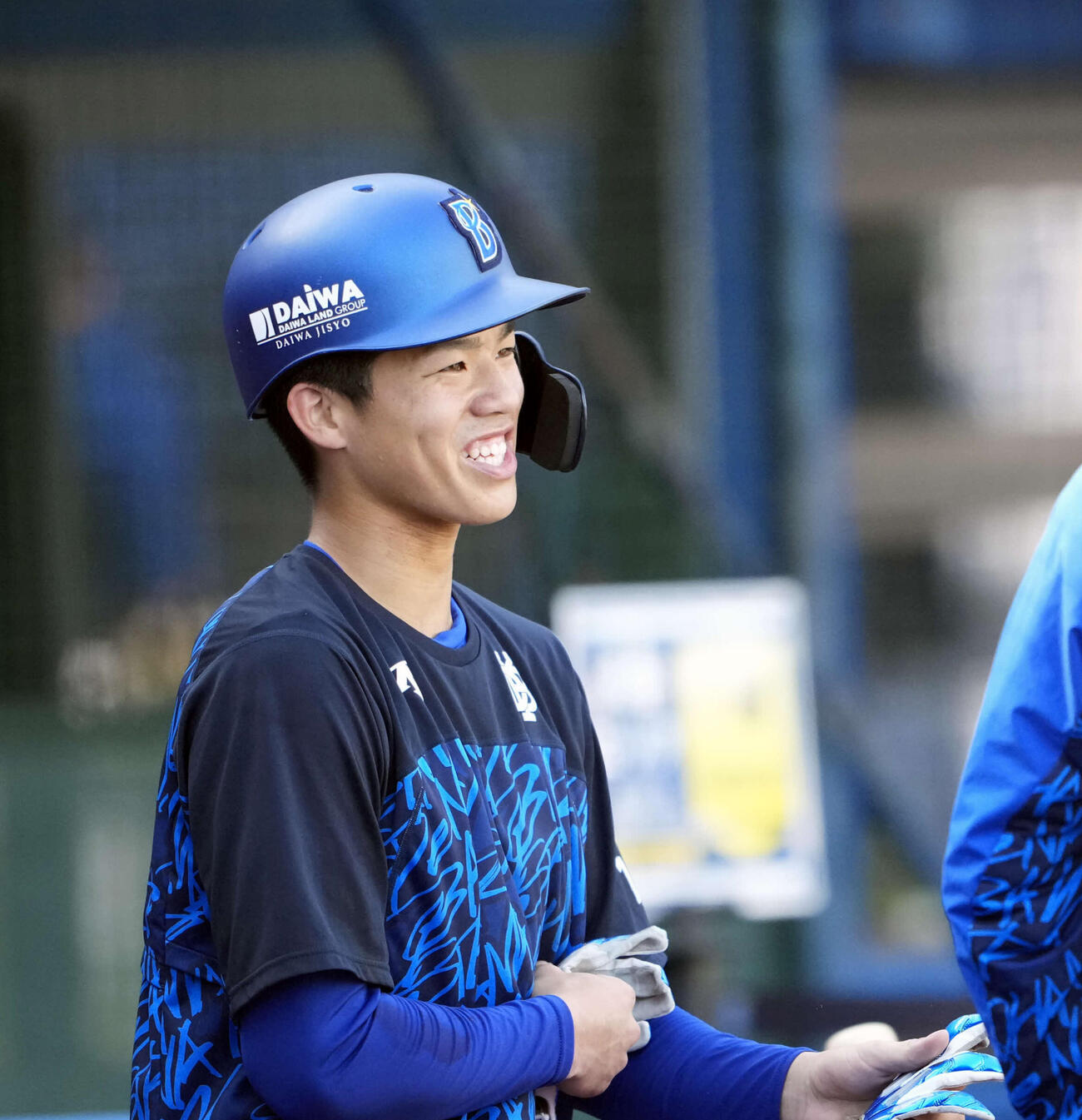 5日、中日とのオープン戦前に笑顔を見せる清水詩太
