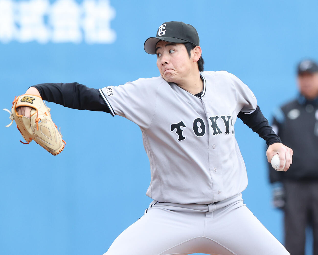 ソフトバンク対巨人　先発の巨人竹丸（撮影・梅根麻紀）