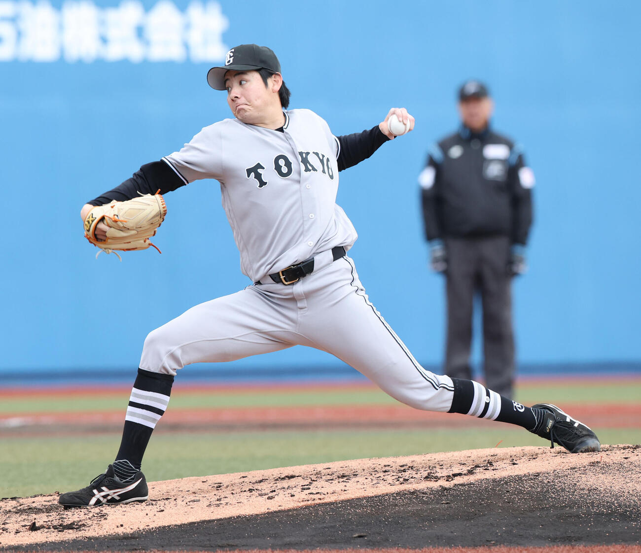 ソフトバンク対巨人　先発の巨人竹丸（撮影・梅根麻紀）