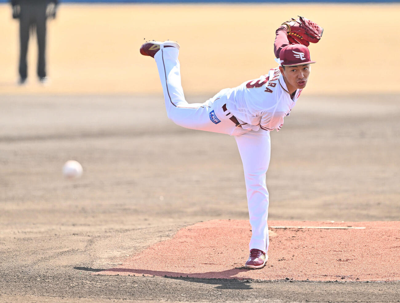 楽天対日本ハム　楽天先発の藤原（撮影・滝沢徹郎）