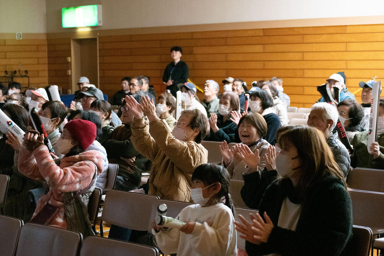 中村悠平の故郷である福井県大野市で開催されたパブリックビューイング（大野市提供）