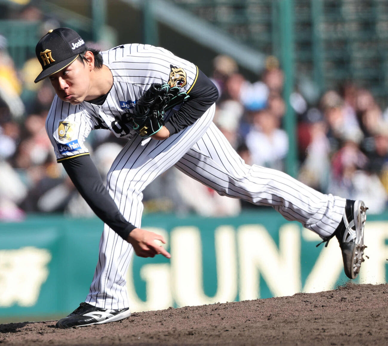 阪神対西武　阪神4番手の工藤（撮影・西尾就之）