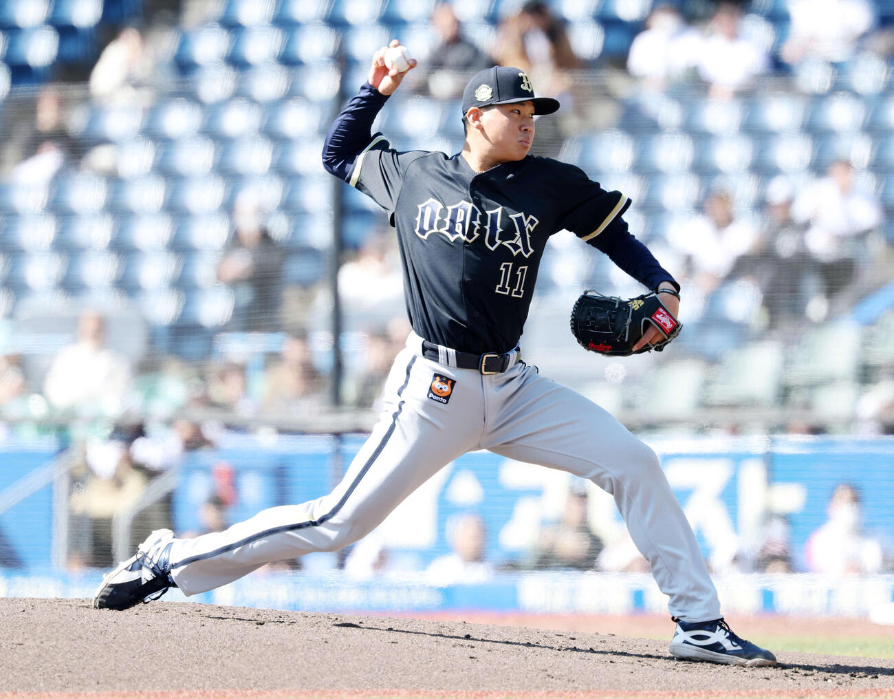 ロッテ対オリックス　力投するオリックス先発の山下（撮影・鈴木正人）　