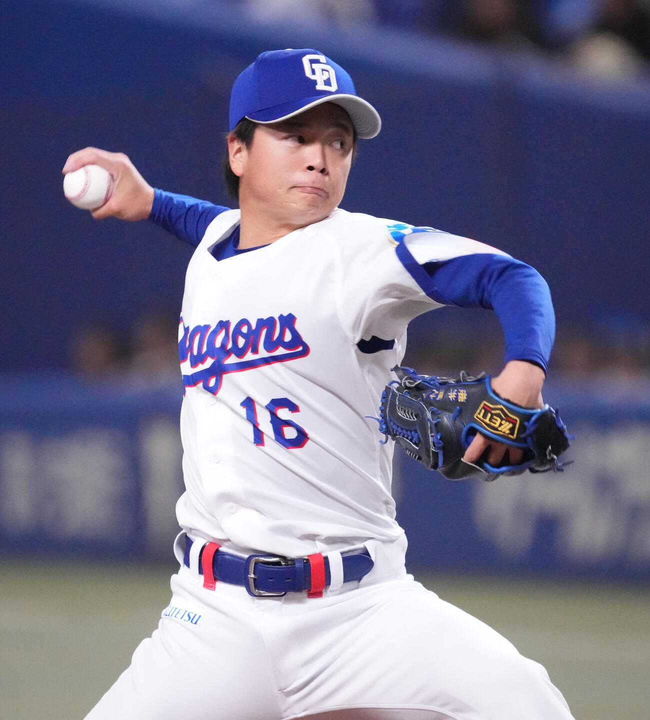 中日対ヤクルト　3回表、力投する中日先発の桜井（撮影・森本幸一）