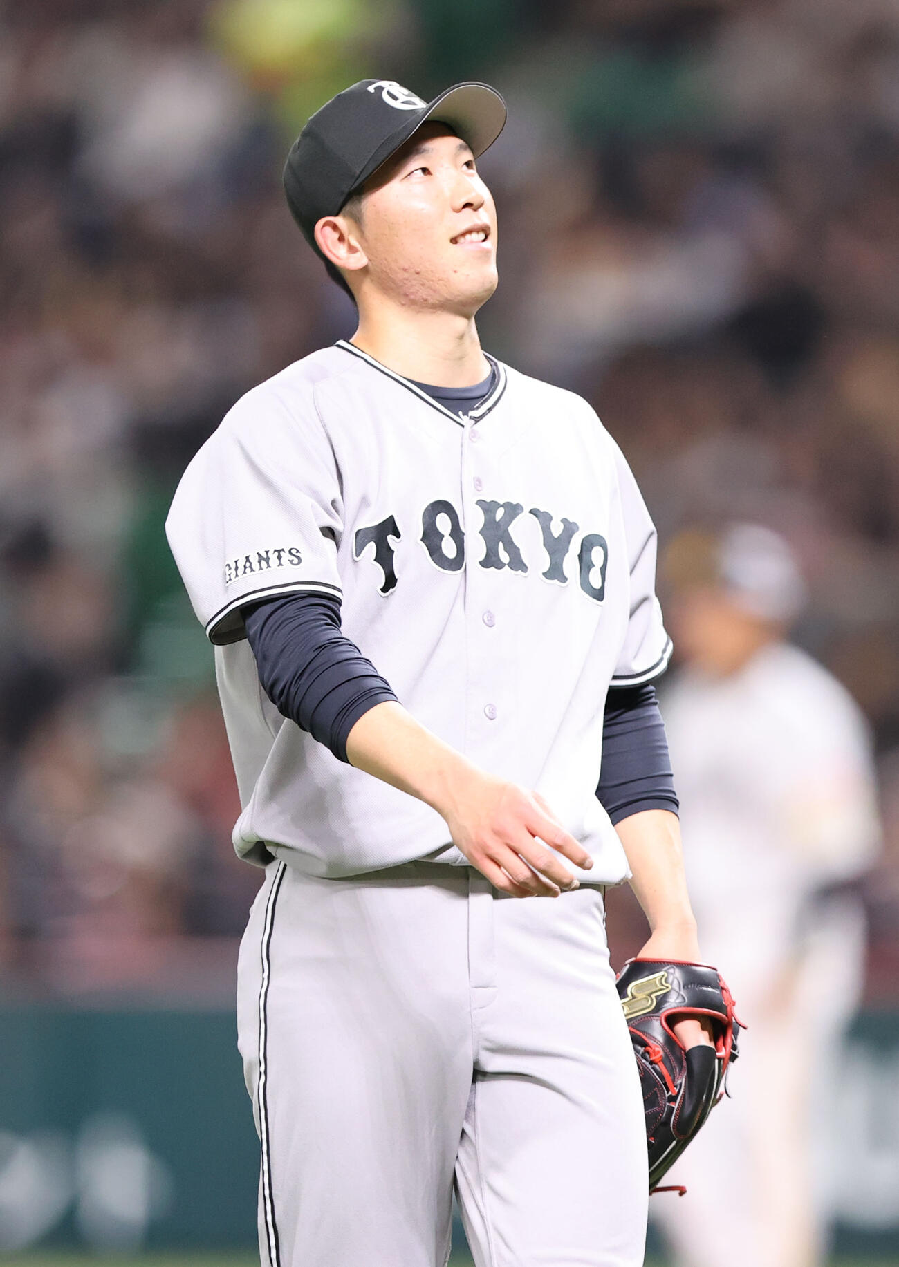 ソフトバンク対巨人　6回裏ソフトバンク2死一、三塁、戸郷は秋広に左前適時打を浴びる（撮影・梅根麻紀）