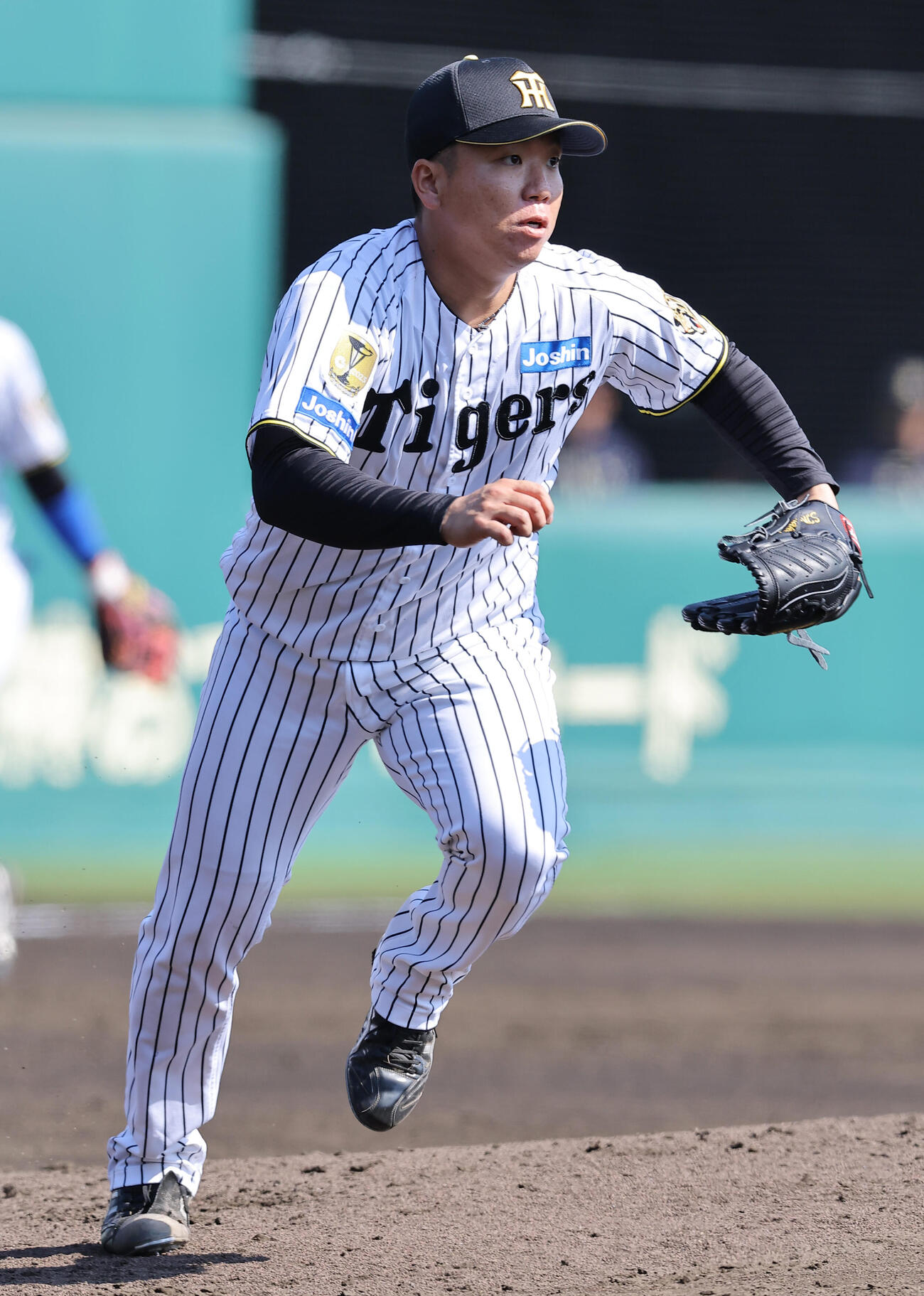 阪神対オリックス春季教育リーグ　4回表オリックス無死一塁、村上は西野を併殺打に打ち取る（撮影・上田博志）