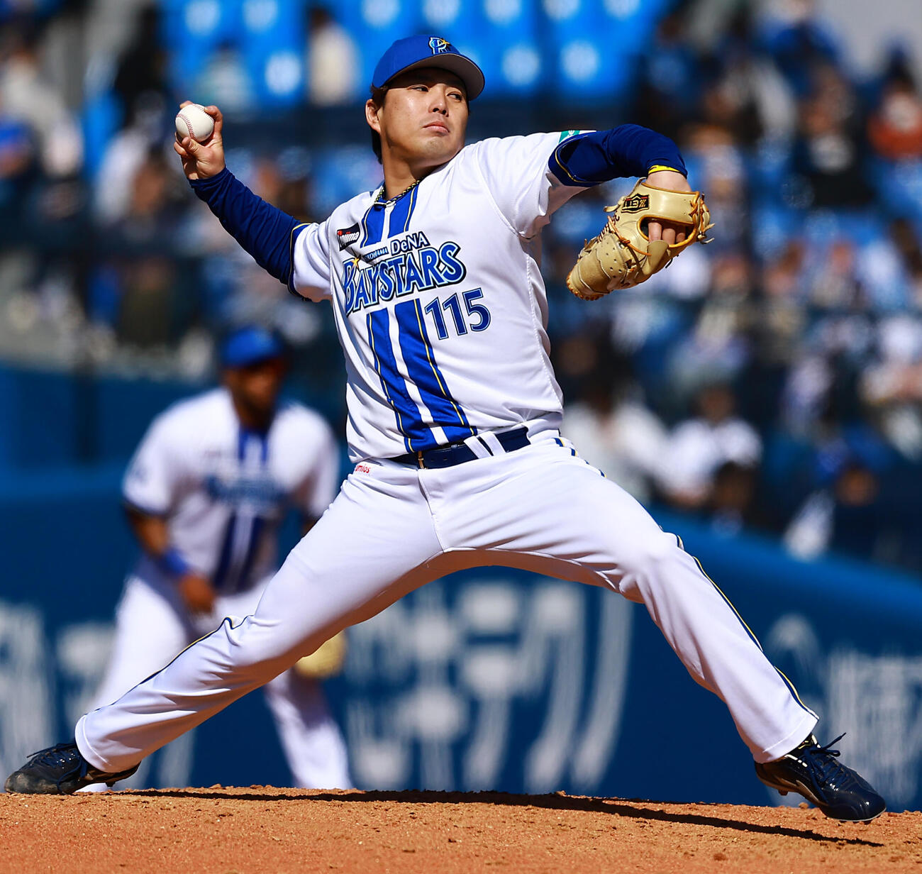 DeNA対広島　力投するDeNA馬場（撮影・野上伸悟）