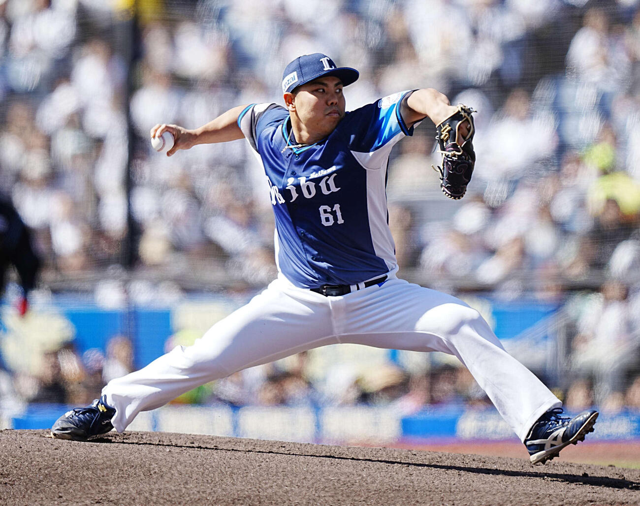 ロッテ対西武　西武先発の平良（撮影・小沢裕）