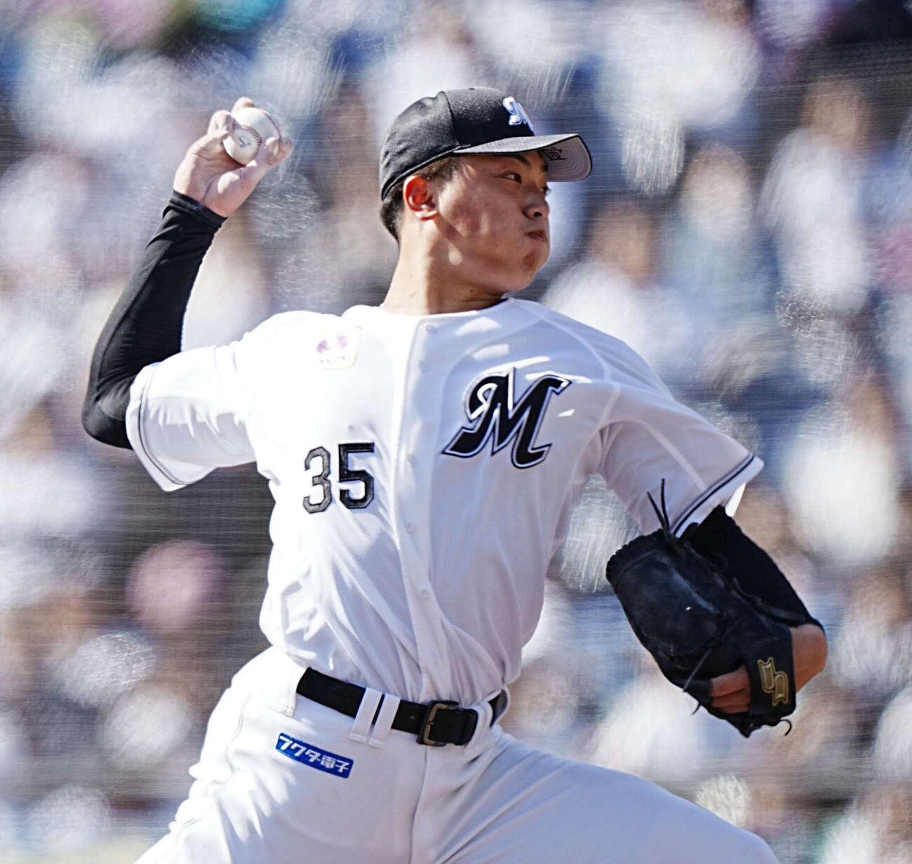 ロッテ対西武　ロッテ先発の田中（撮影・小沢裕）